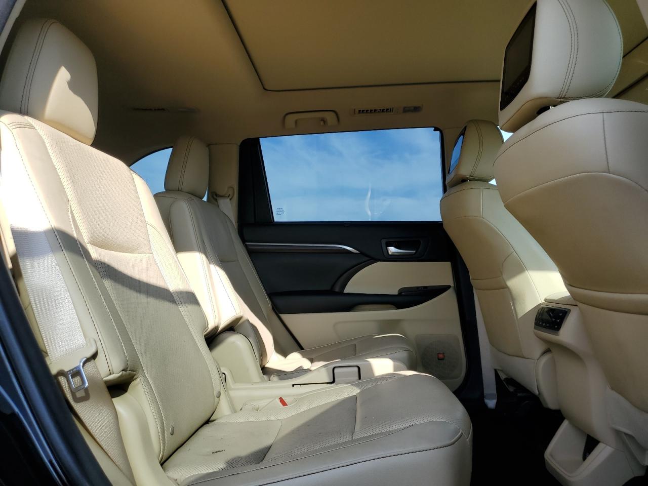 2015 Toyota Highlander Hybrid Limited VIN: 5TDDCRFH2FS010867 Lot: 62006374