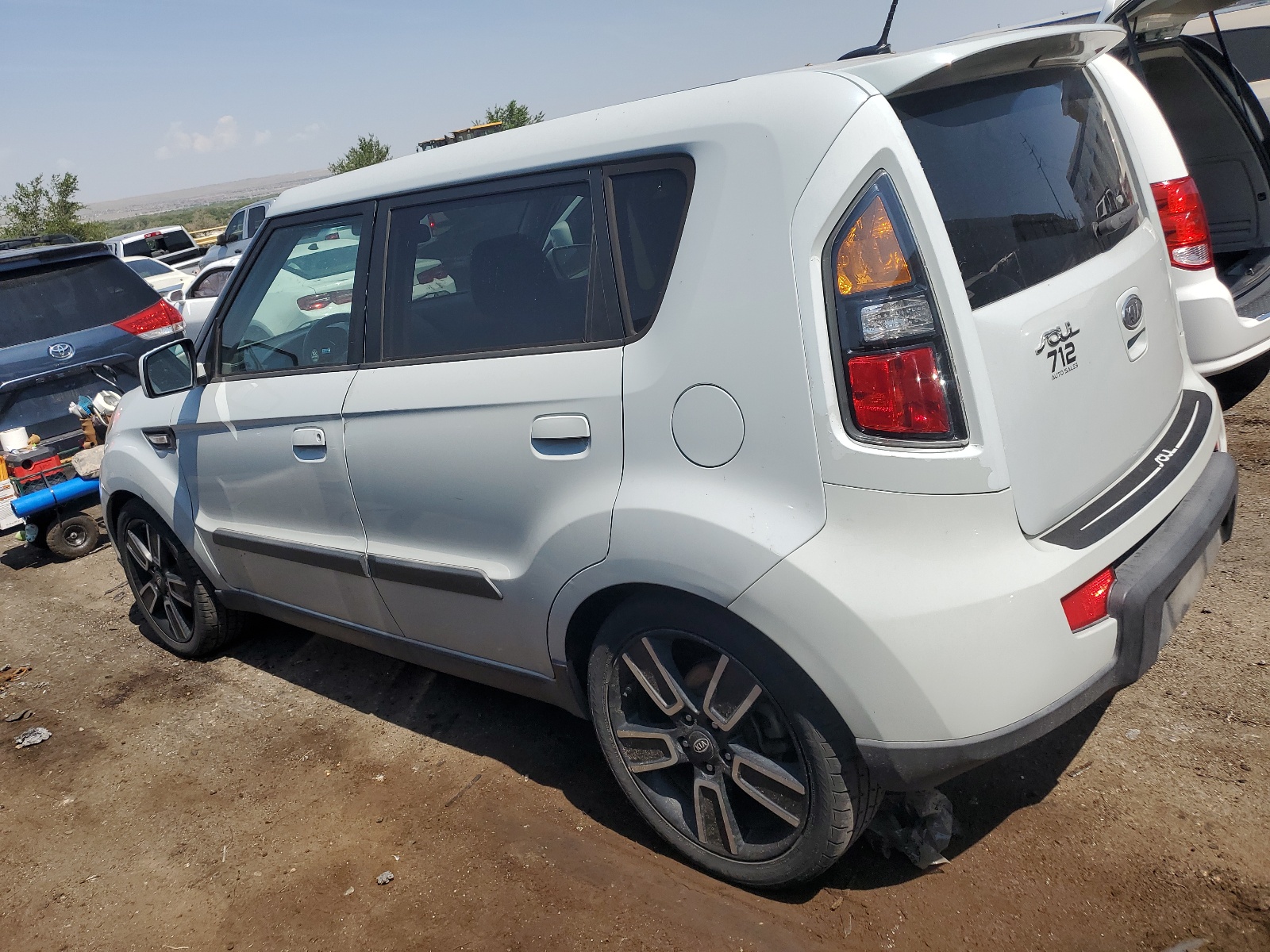 KNDJT2A27A7167021 2010 Kia Soul +