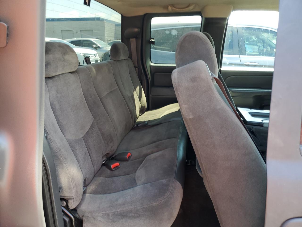 2005 GMC New Sierra C1500 VIN: 1GTEC19V05Z354699 Lot: 62960064