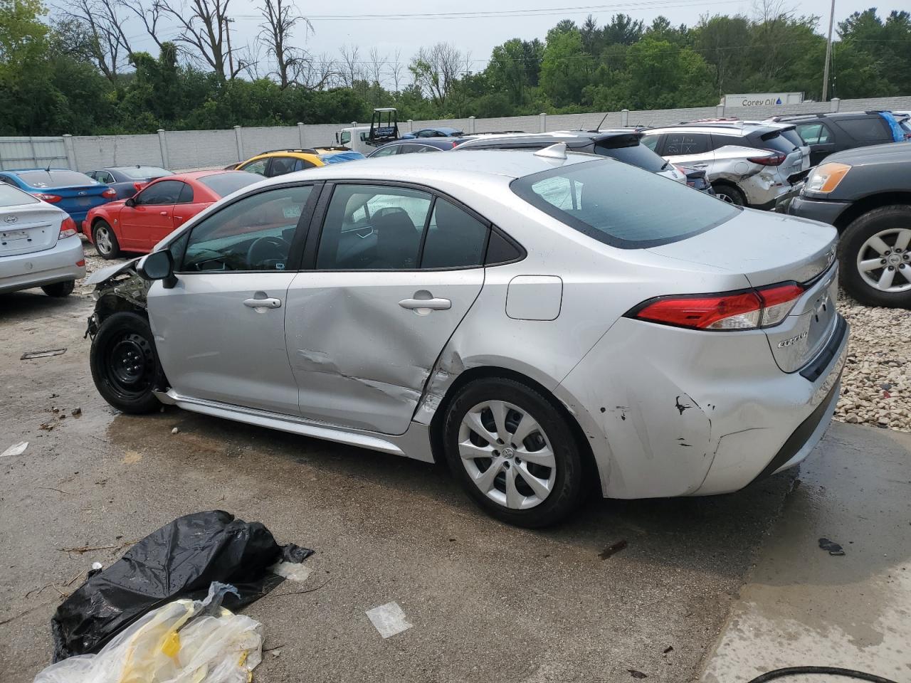 5YFEPMAE5NP302030 2022 TOYOTA COROLLA - Image 2