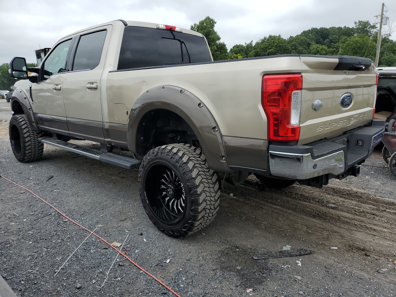 2017 Ford F350 Super Duty vin: 1FT8W3BT7HEE02204