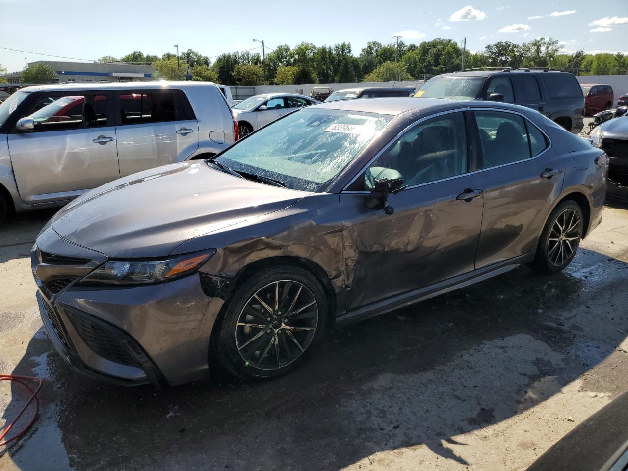 4T1G11AK9MU476209 2021 TOYOTA CAMRY - Image 1