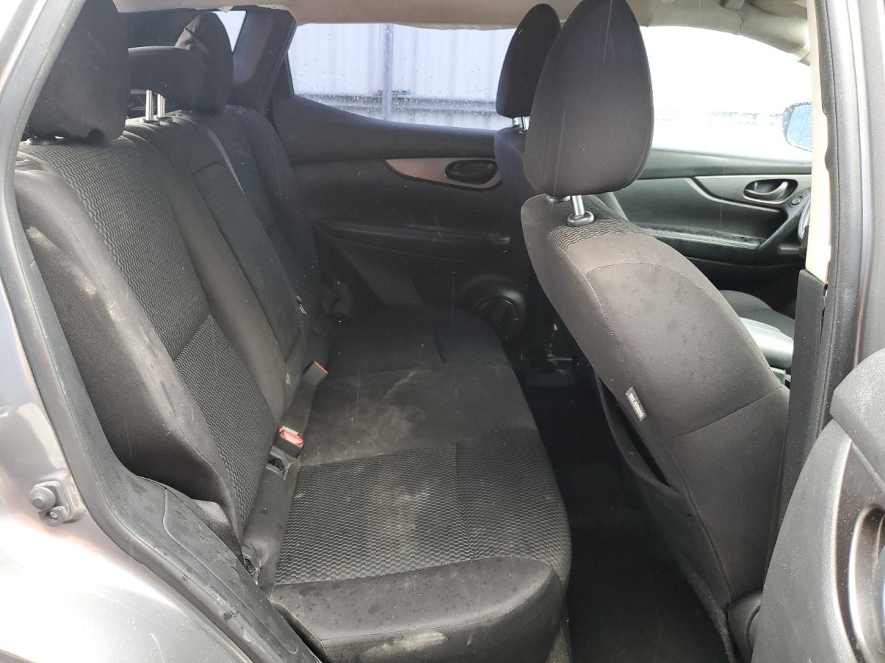 2017 Nissan Rogue - Image 10