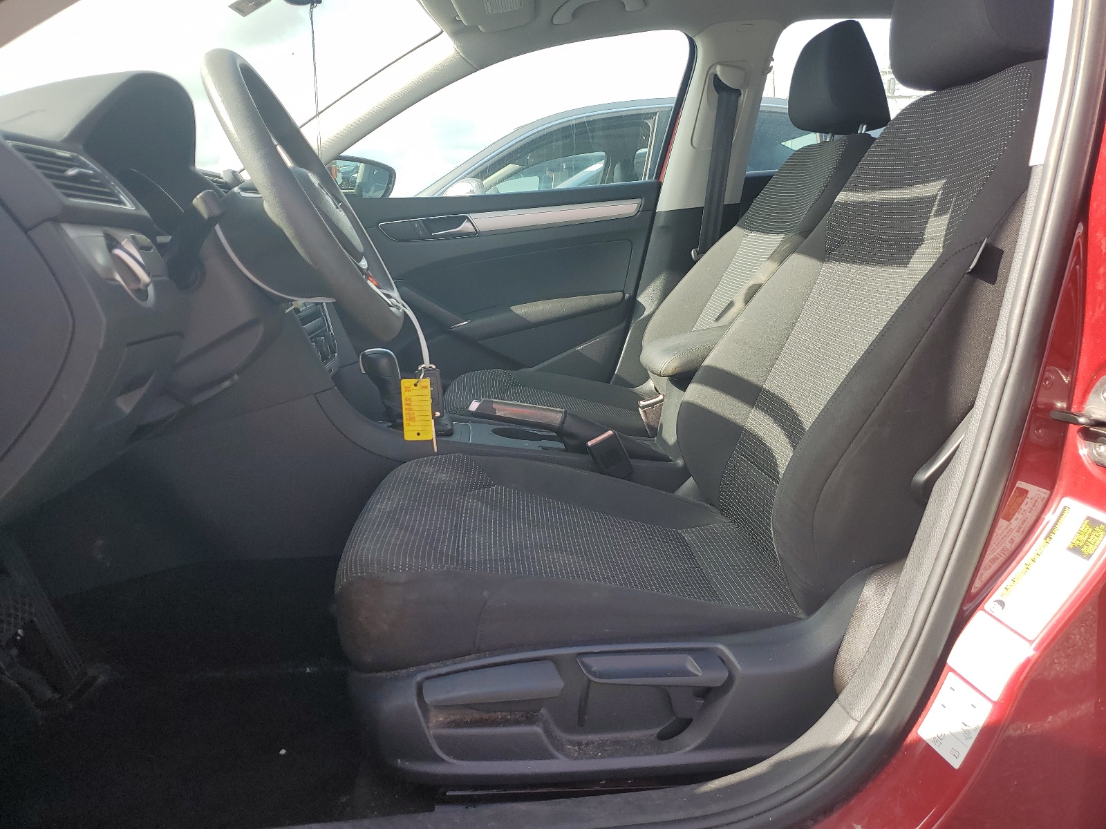 1VWAT7A32HC059393 2017 Volkswagen Passat S