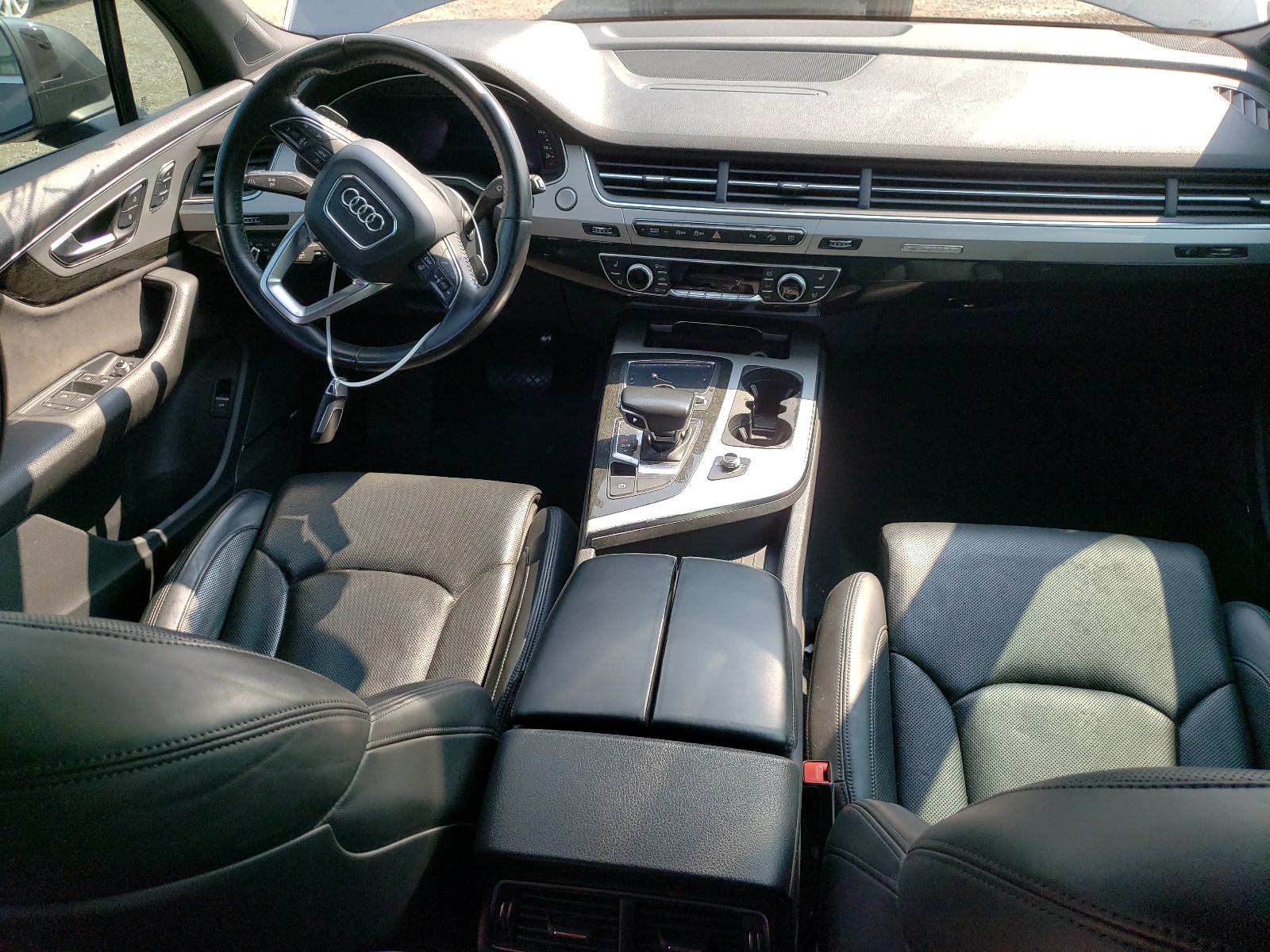 WA1WAAF73JD001407 2018 Audi Q7 Technik S-Line