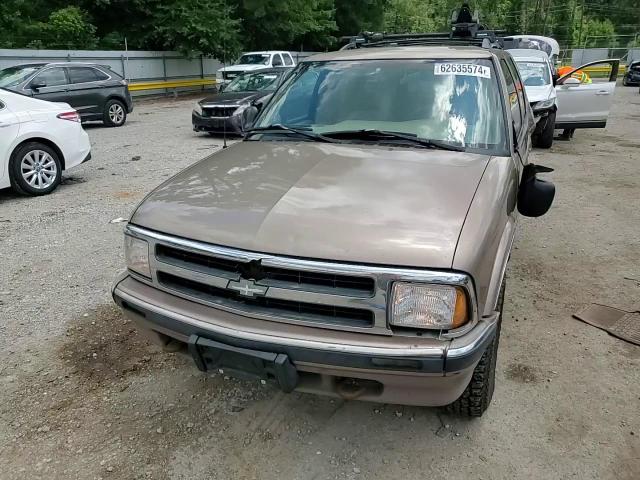 1997 Chevrolet Blazer VIN: 1GNDT13W1V2110430 Lot: 62635574