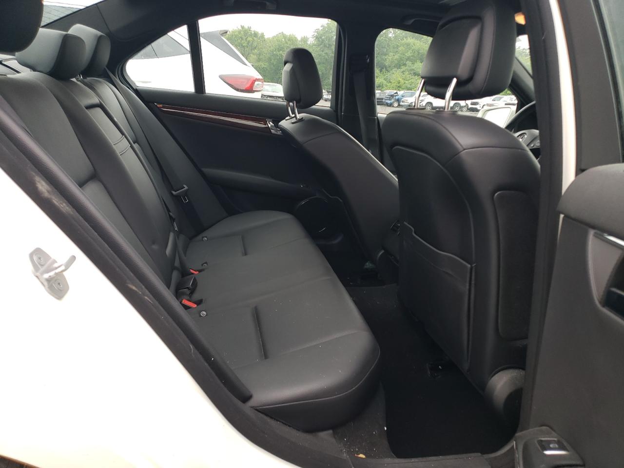 2011 Mercedes-Benz C 300 4Matic VIN: WDDGF8BB3BR174725 Lot: 62041544