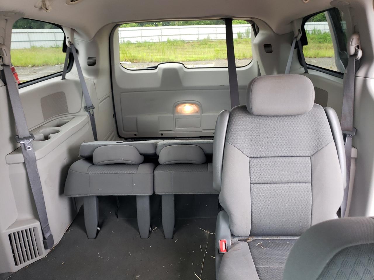 2009 Chrysler Town & Country Lx VIN: 2A8HR44E49R577535 Lot: 61031344