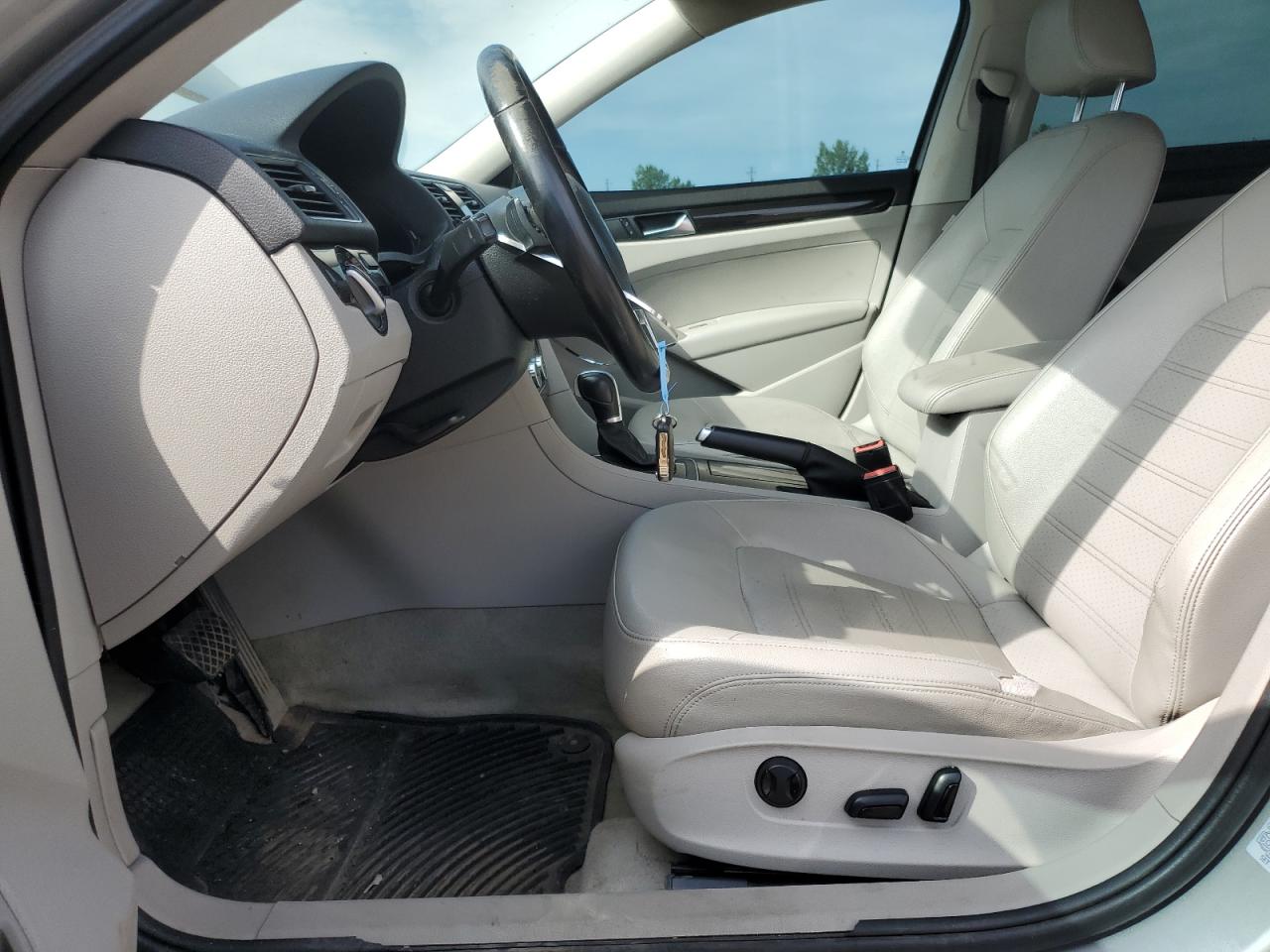 2012 Volkswagen Passat Se VIN: 1VWBM7A3XCC011456 Lot: 62504134