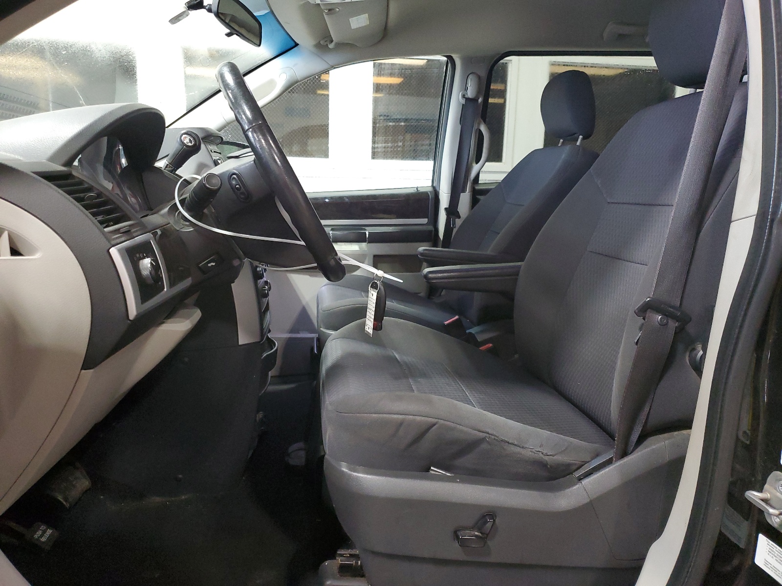 2D4RN5D1XAR216263 2010 Dodge Grand Caravan Sxt