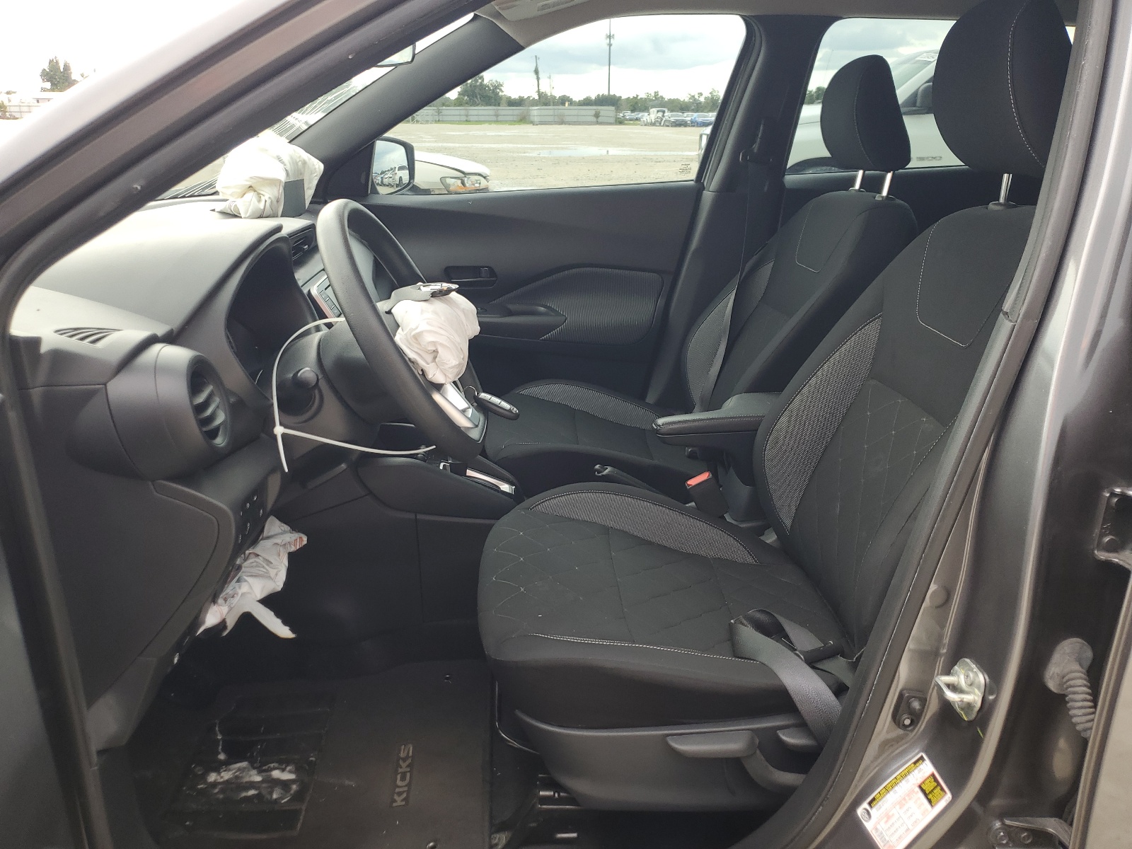 3N1CP5BV0LL567978 2020 Nissan Kicks S