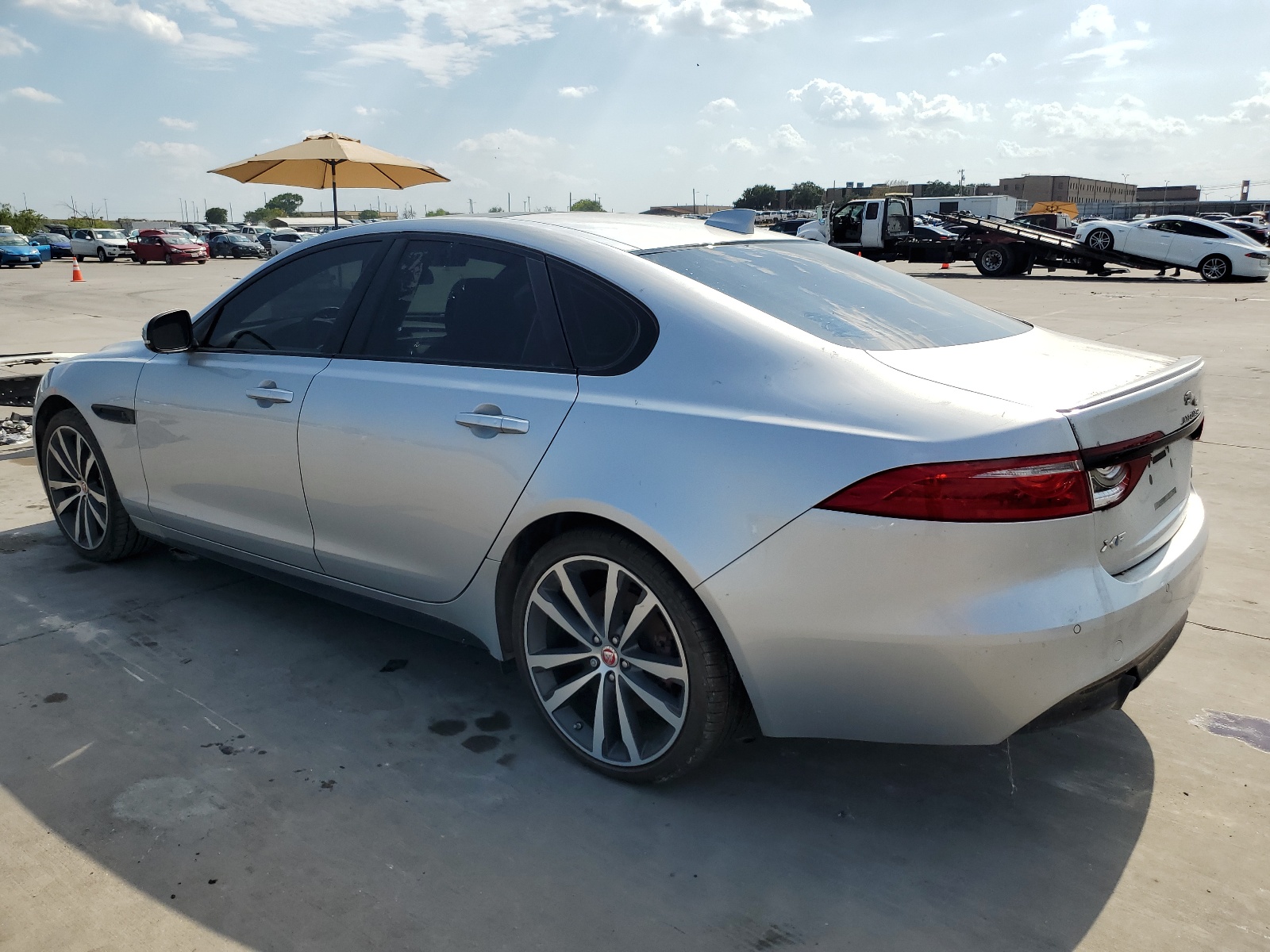 2017 Jaguar Xf S vin: SAJBG4BV7HCY27736