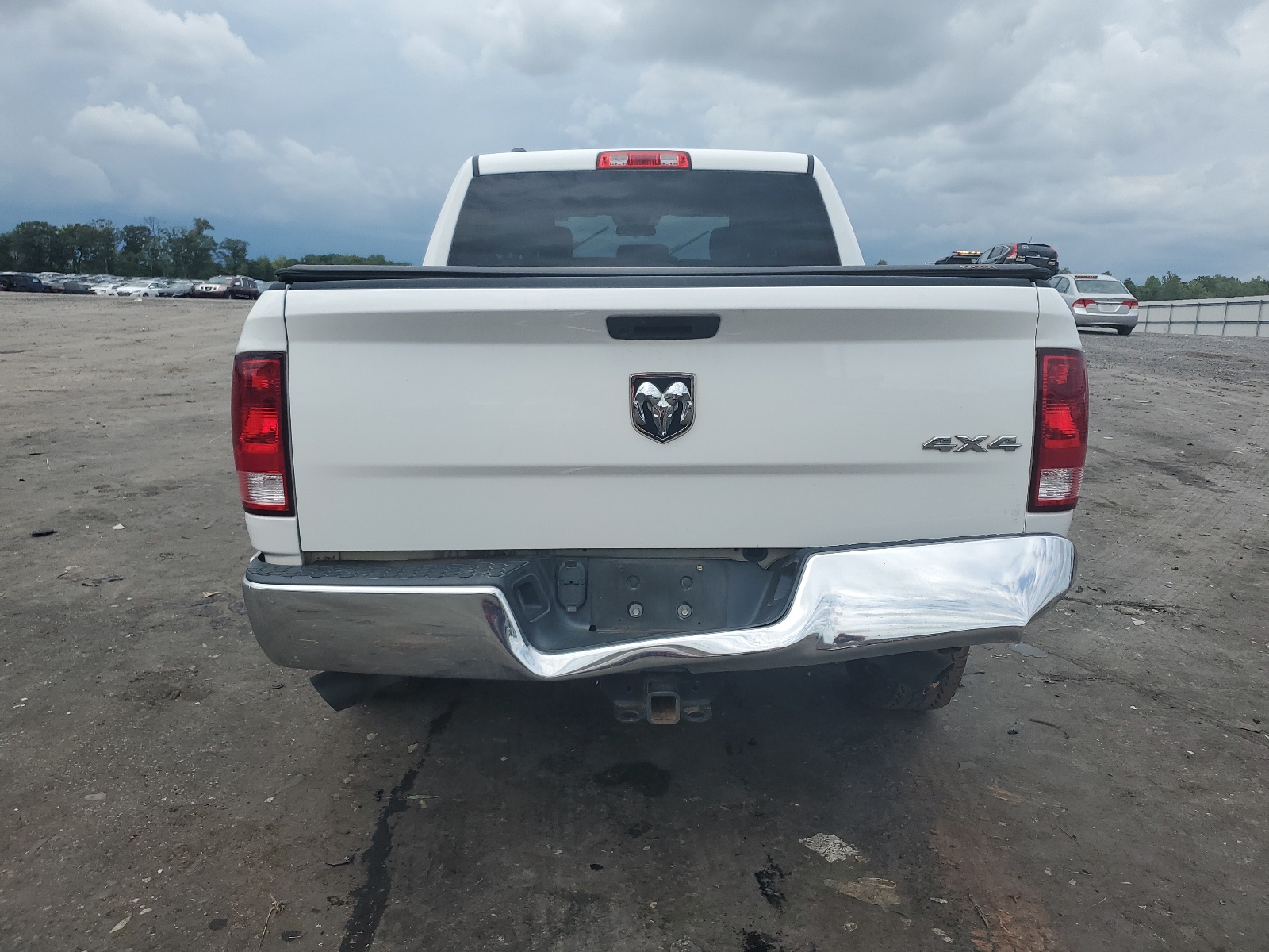 1C6RR7KT1KS598725 2019 Ram 1500 Classic Tradesman