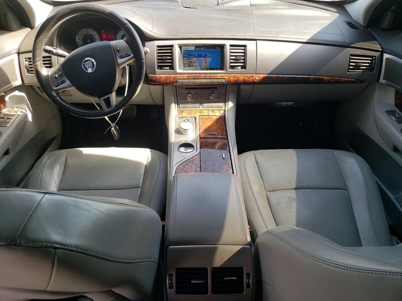 2011 Jaguar Xf Premium VIN: SAJWA0GB4BLR85453 Lot: 63355684