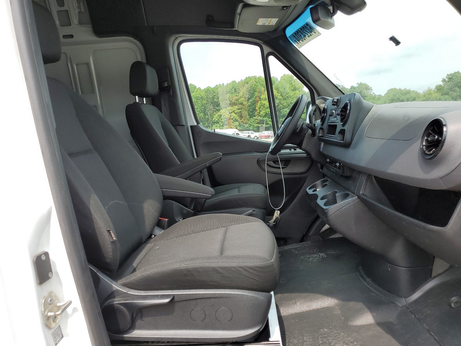 W1Y40CHY5MT057985 2021 Mercedes-Benz Sprinter 2500