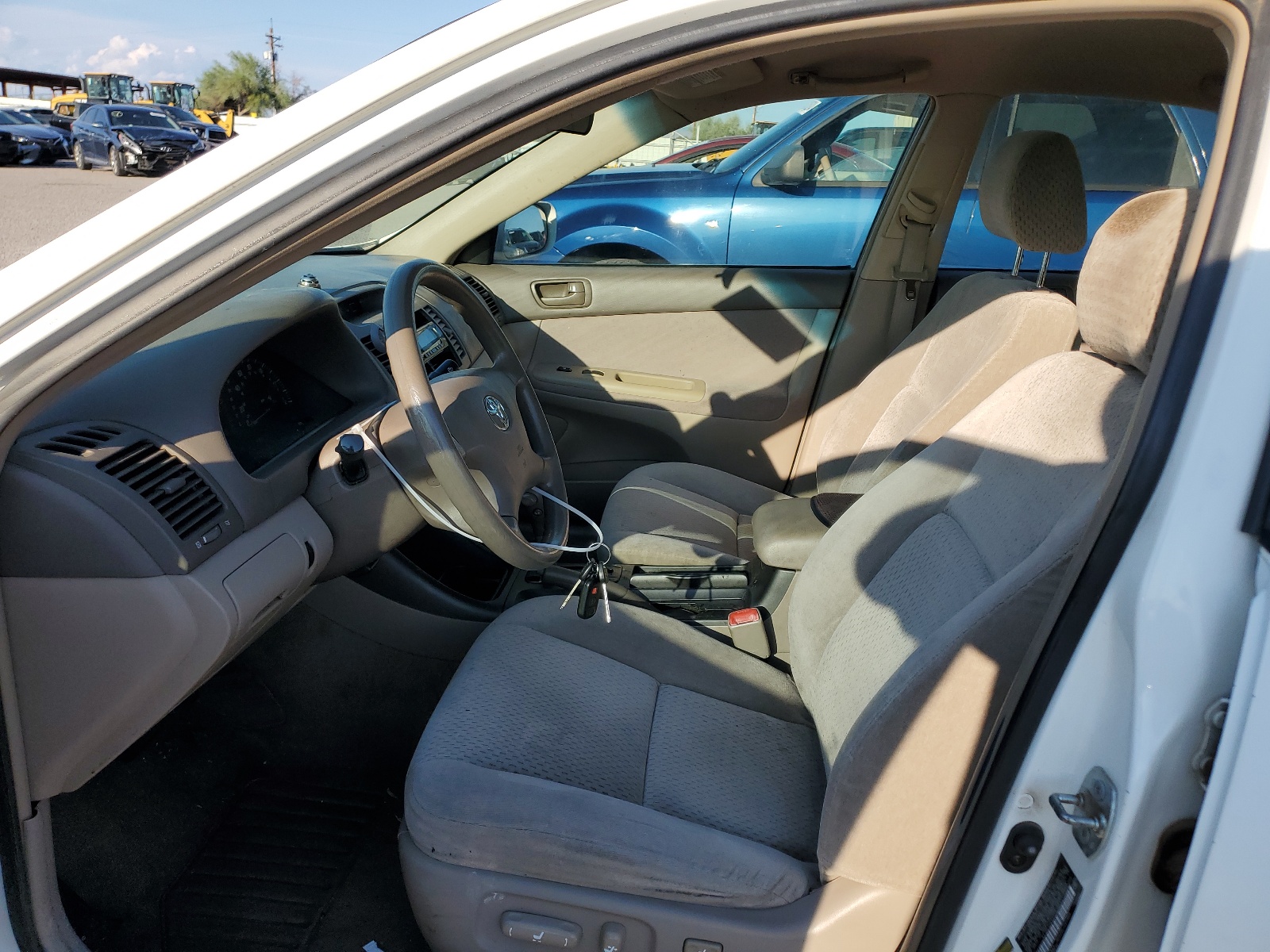 4T1BE32K04U361961 2004 Toyota Camry Le