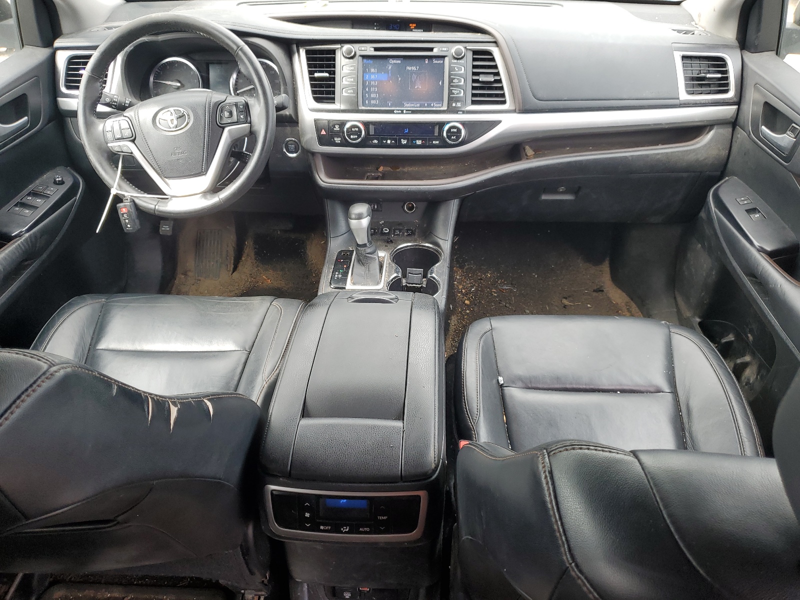 5TDJKRFH7FS098143 2015 Toyota Highlander Xle