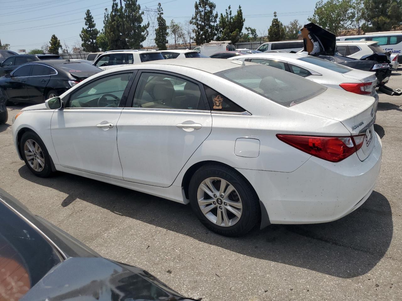 VIN 5NPEB4AC4DH711824 2013 HYUNDAI SONATA no.2