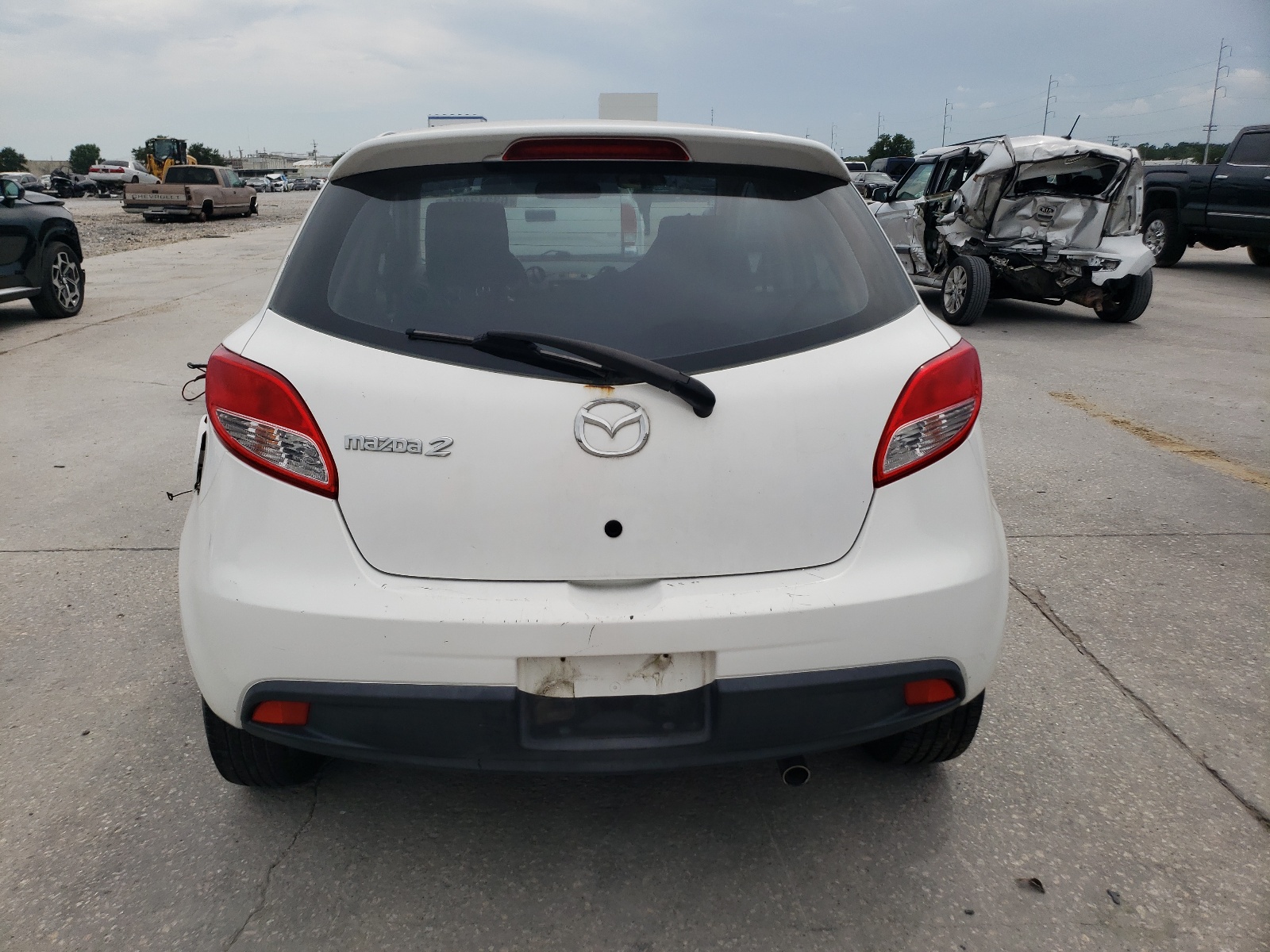 JM1DE1HY4B0106232 2011 Mazda Mazda2