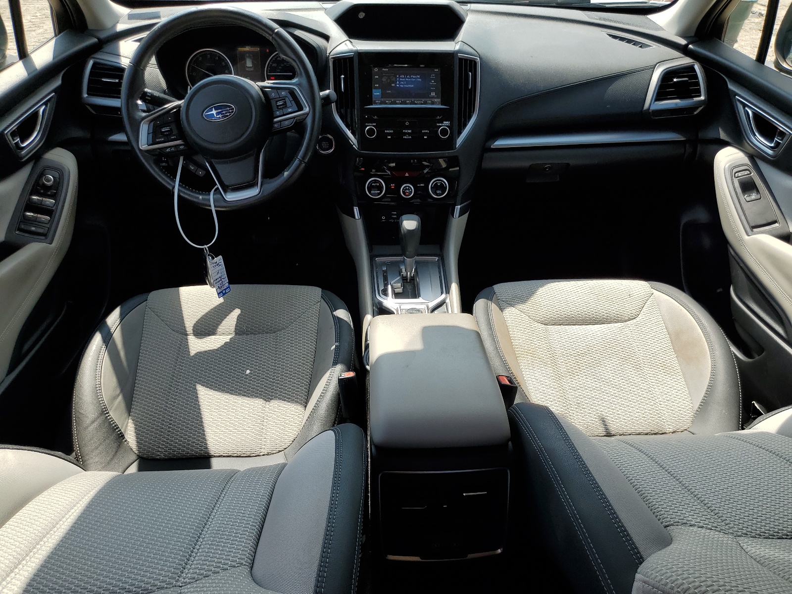 JF2SKAGC4KH550462 2019 Subaru Forester Premium