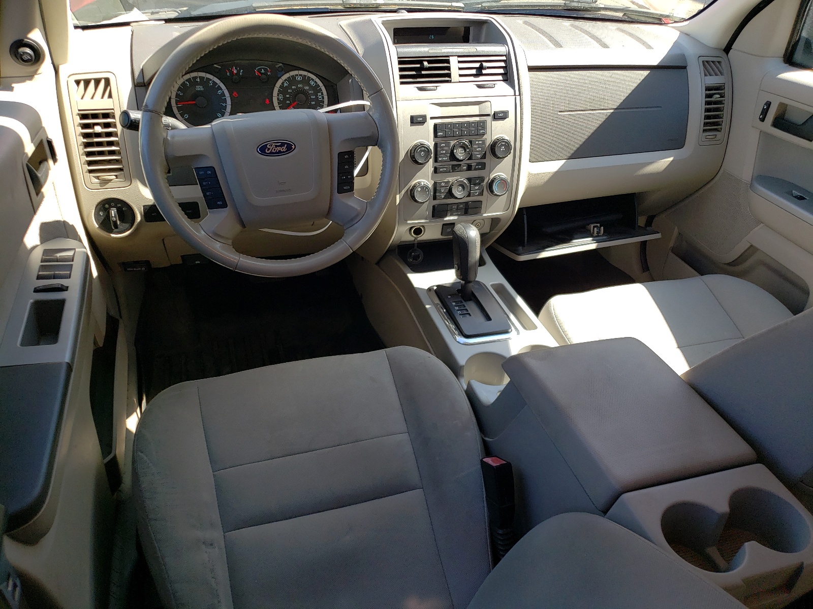 1FMCU9D79CKB92777 2012 Ford Escape Xlt