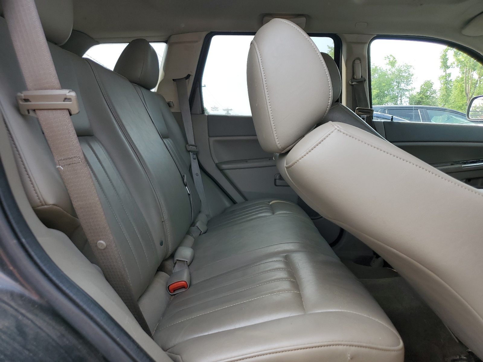 1J8GR48K36C169334 2006 Jeep Grand Cherokee Laredo