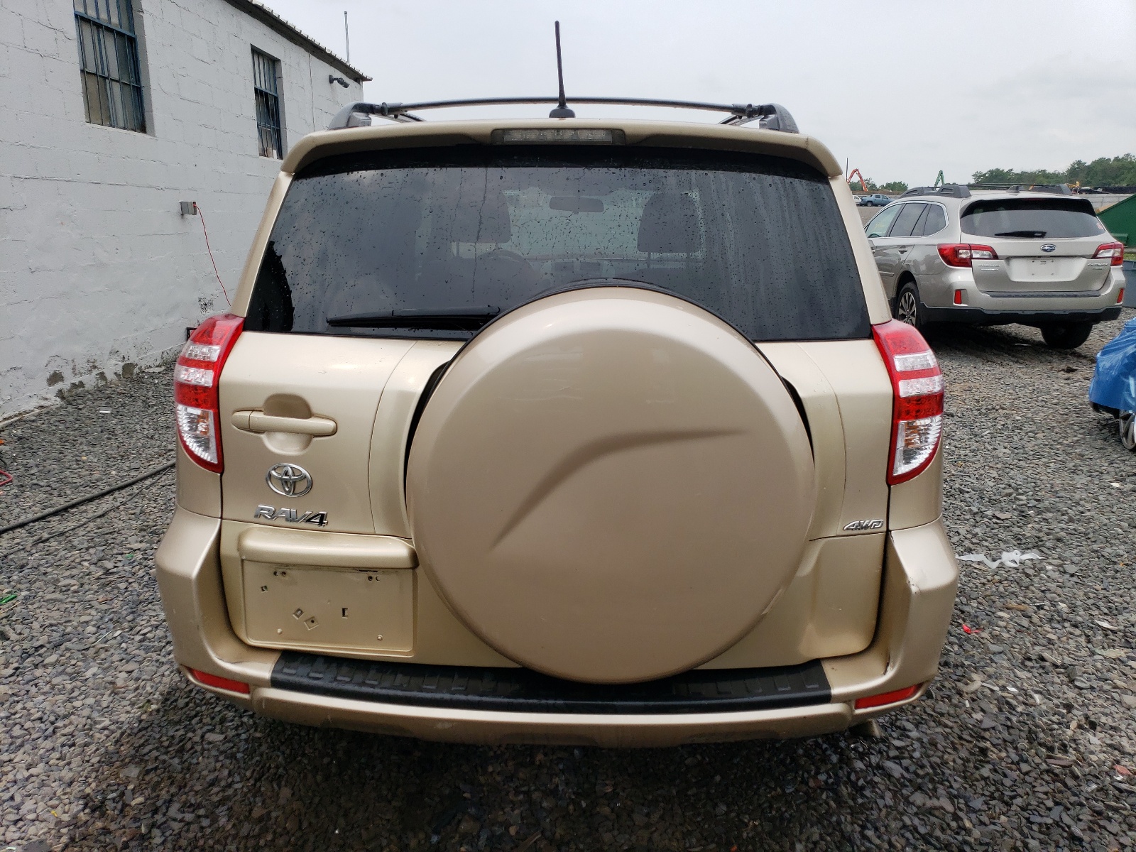 2T3BF4DV9BW120110 2011 Toyota Rav4