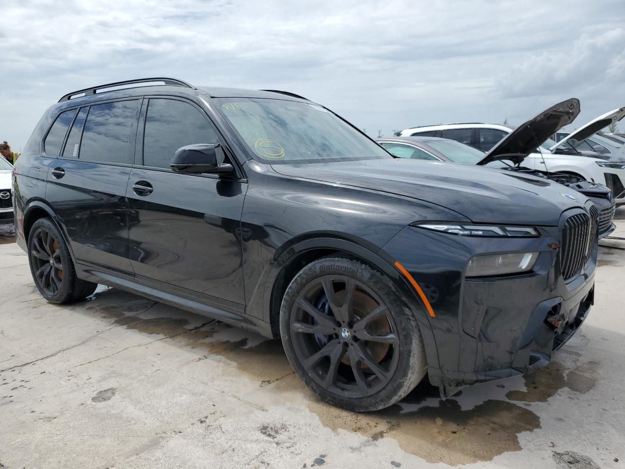 2023 BMW X7 - Image 4