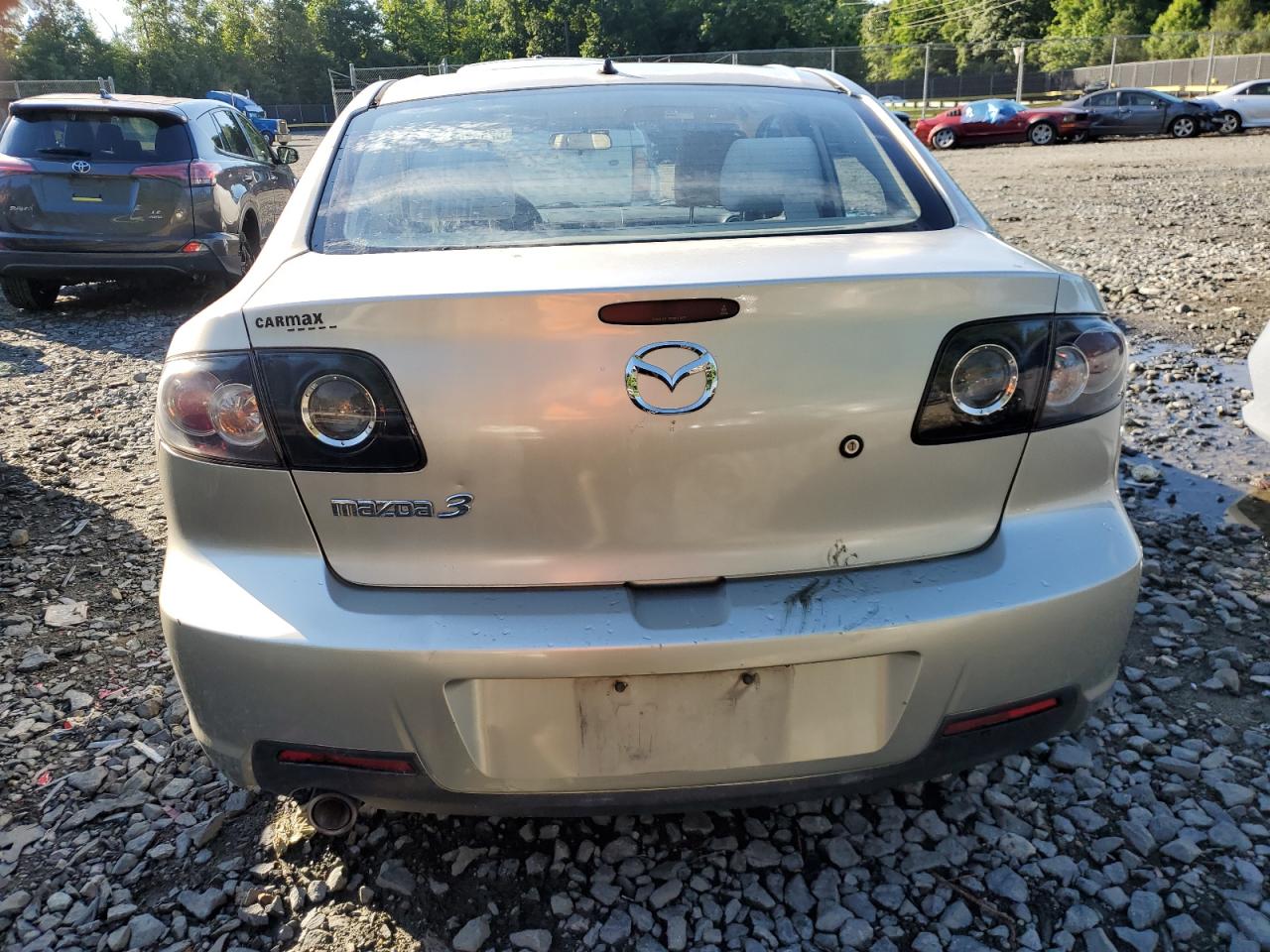 2007 Mazda 3 I VIN: JM1BK32F471738216 Lot: 62563034
