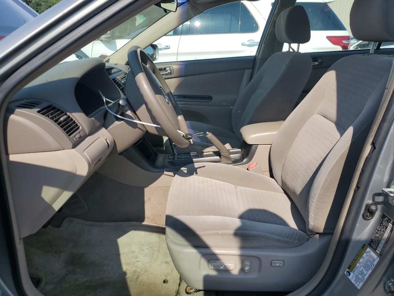 2005 Toyota Camry Le VIN: 4T1BE32K15U953967 Lot: 62895184