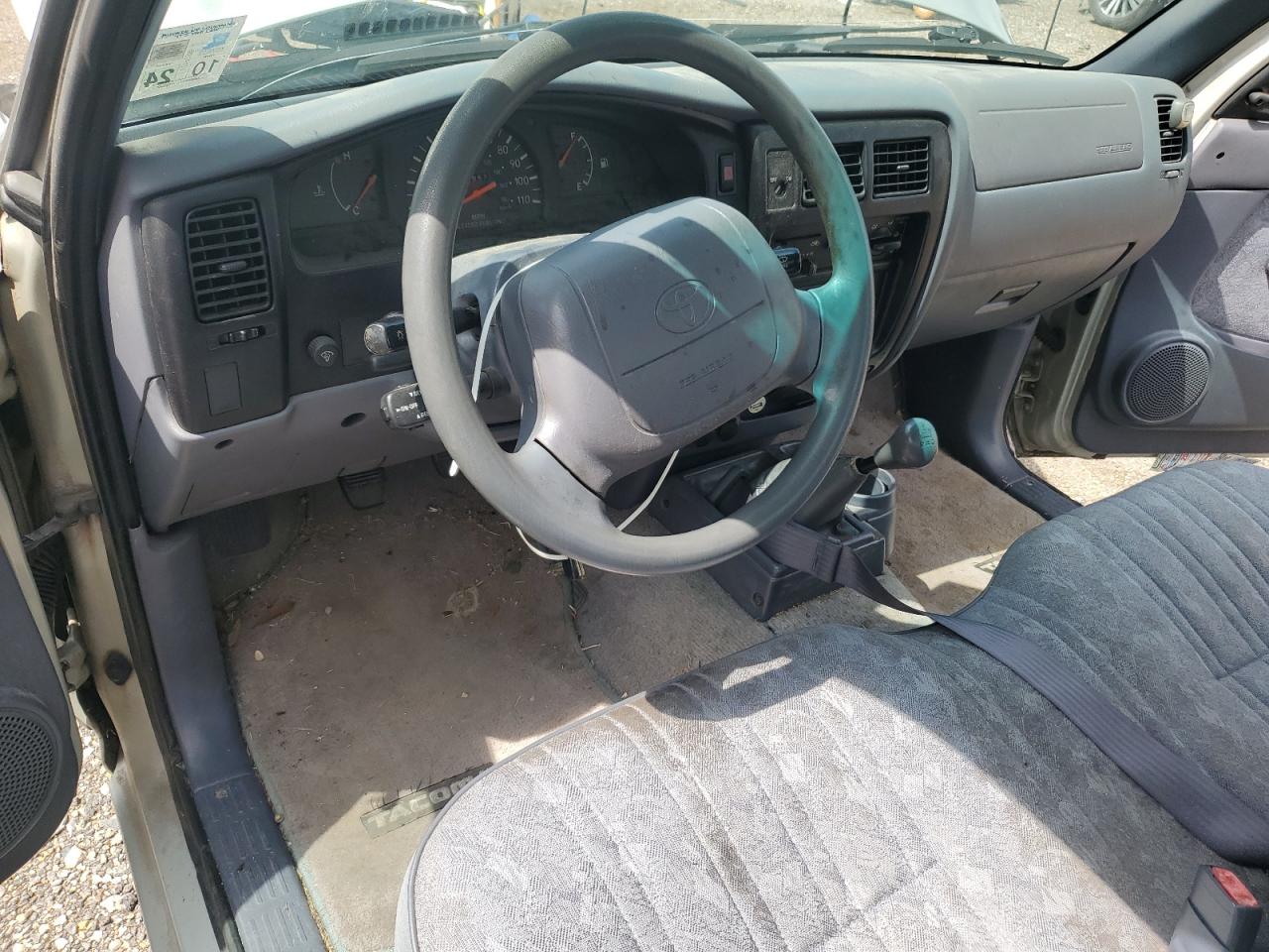 2000 Toyota Tacoma VIN: 4TANL42N8YZ641381 Lot: 61874784