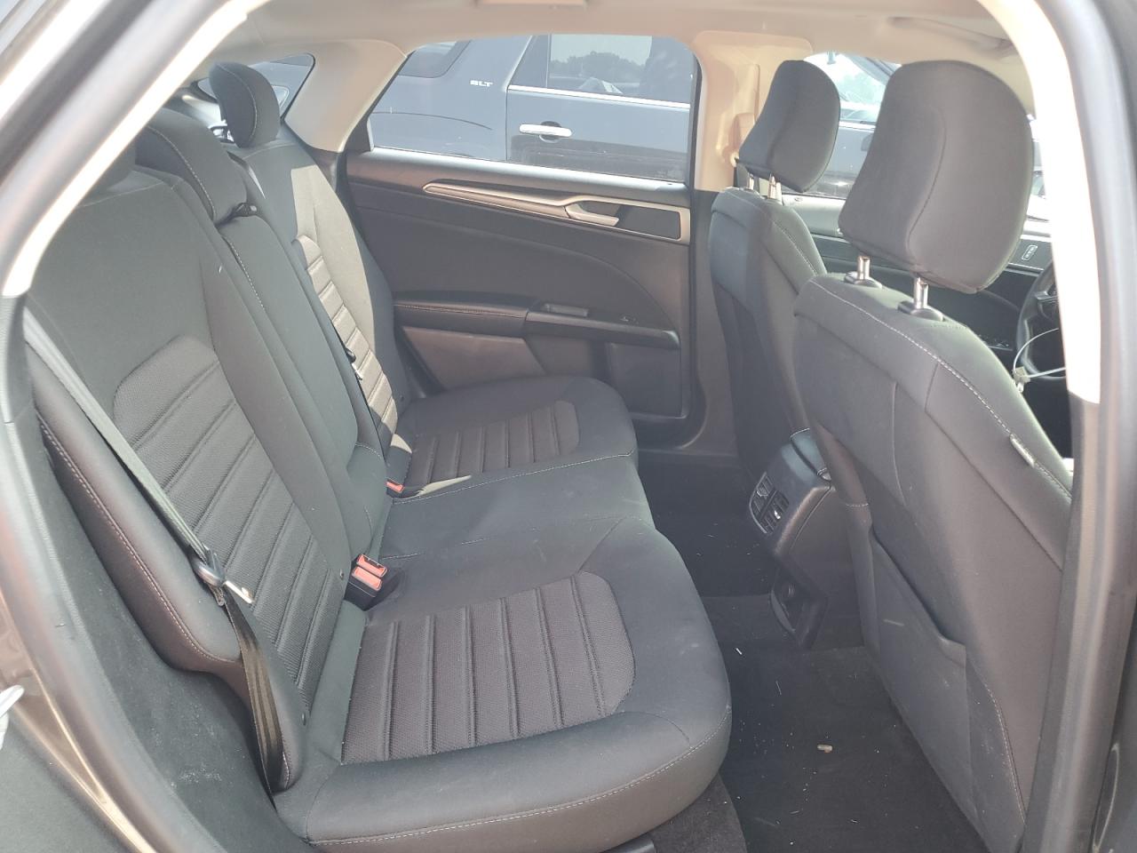 2020 Ford Fusion Se VIN: 3FA6P0LU6LR155439 Lot: 63831504