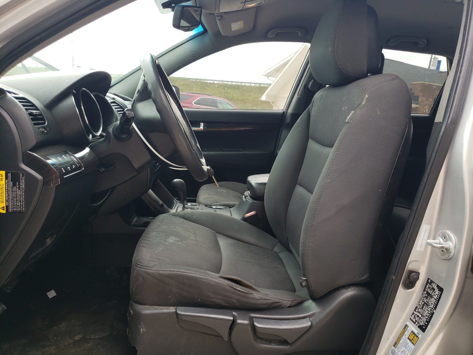 2012 Kia Sorento Base vin: 5XYKTDA63CG223688