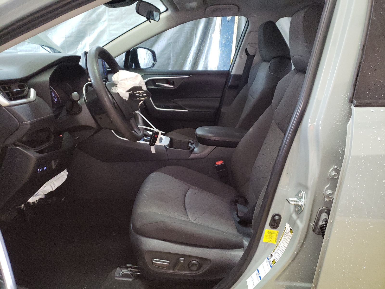 4T3RWRFV5NU059450 2022 Toyota Rav4 Xle