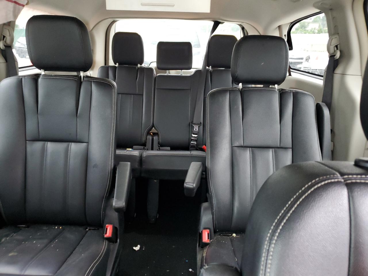 2016 Chrysler Town & Country Touring VIN: 2C4RC1BG2GR297481 Lot: 63585964