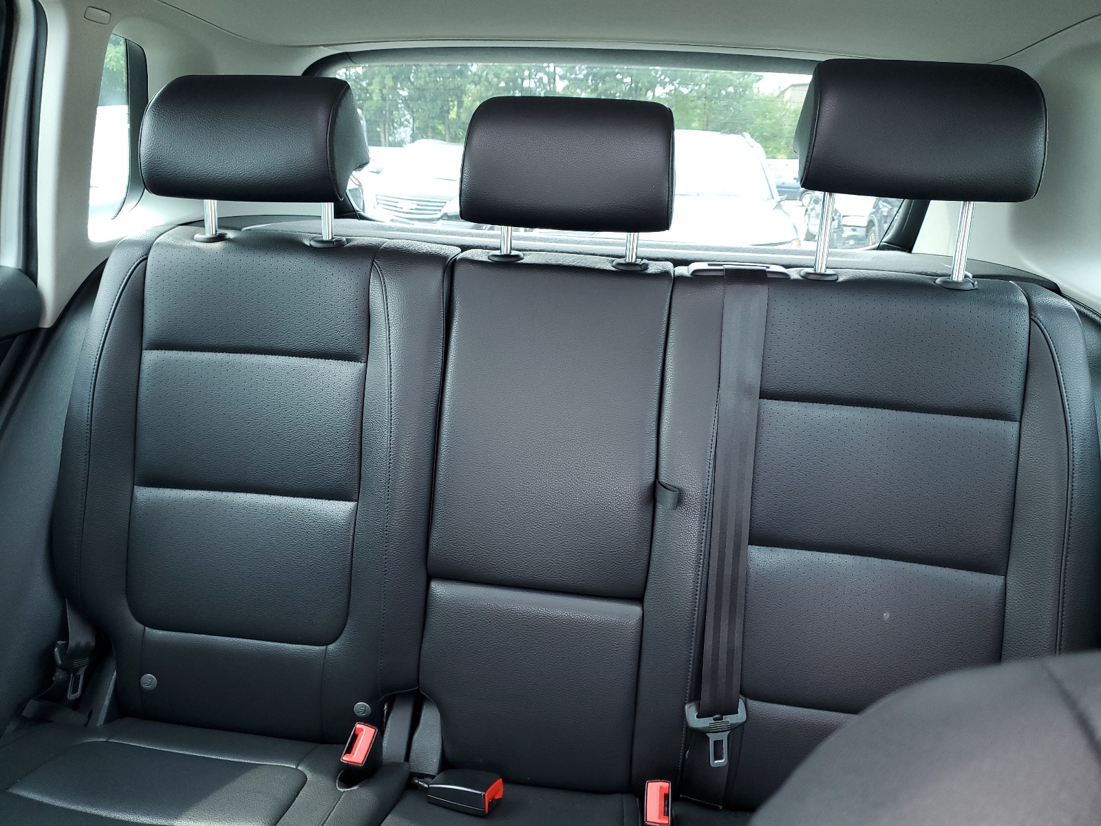 WVGBV7AX9BW562277 2011 Volkswagen Tiguan S