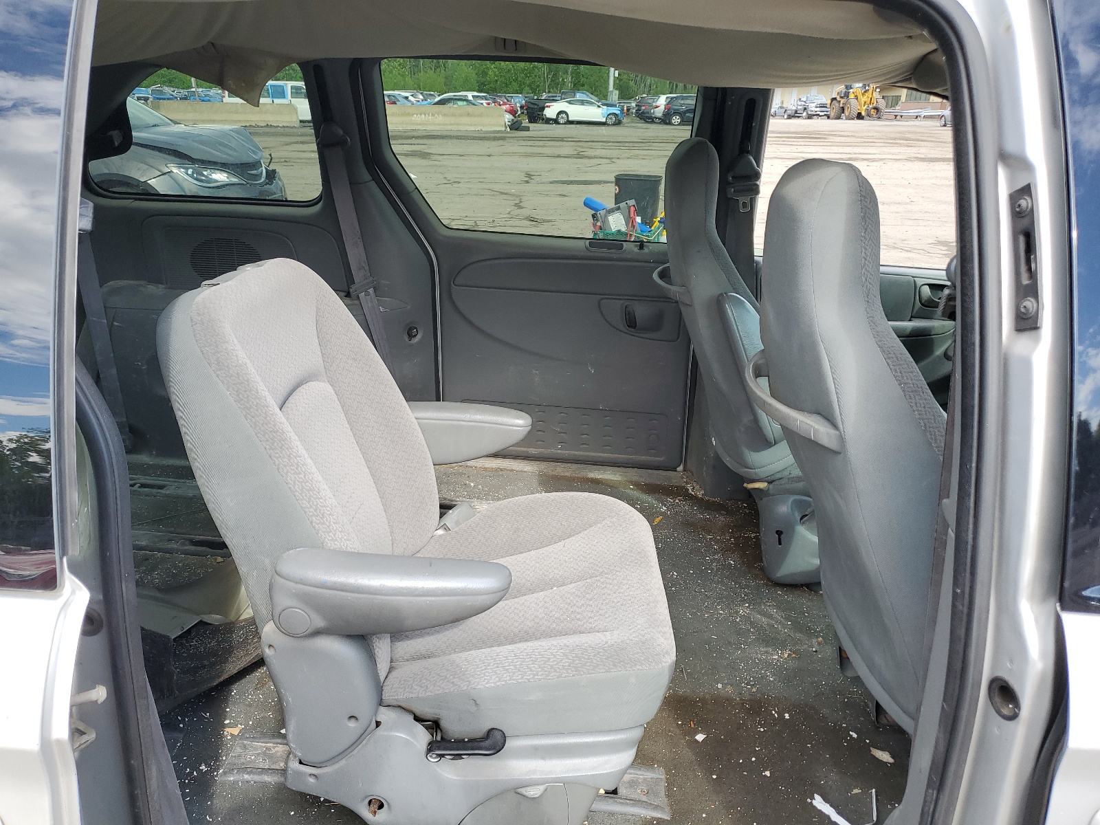 1D4GP45R45B118740 2005 Dodge Caravan Sxt