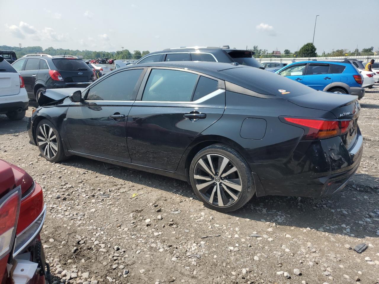 1N4BL4CV2KC212470 2019 NISSAN ALTIMA - Image 2