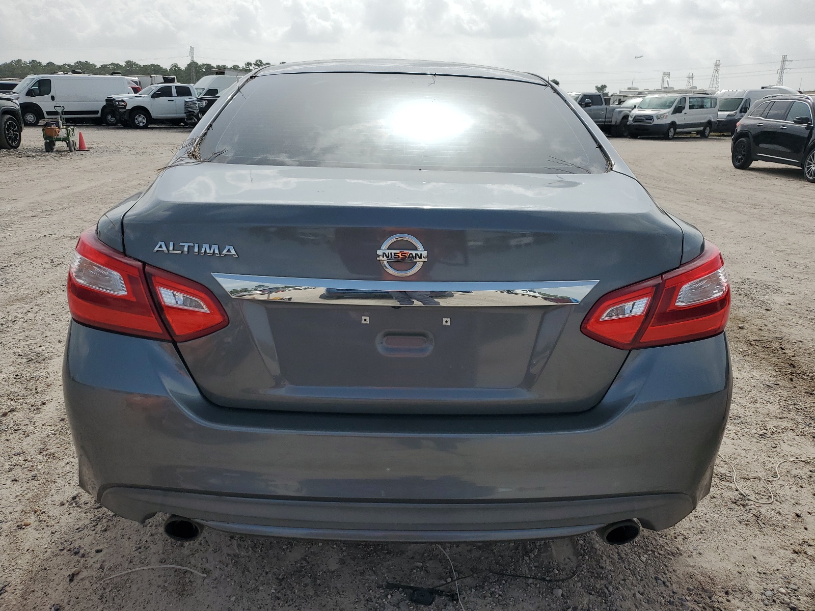 2017 Nissan Altima 2.5 vin: 1N4AL3APXHC497339