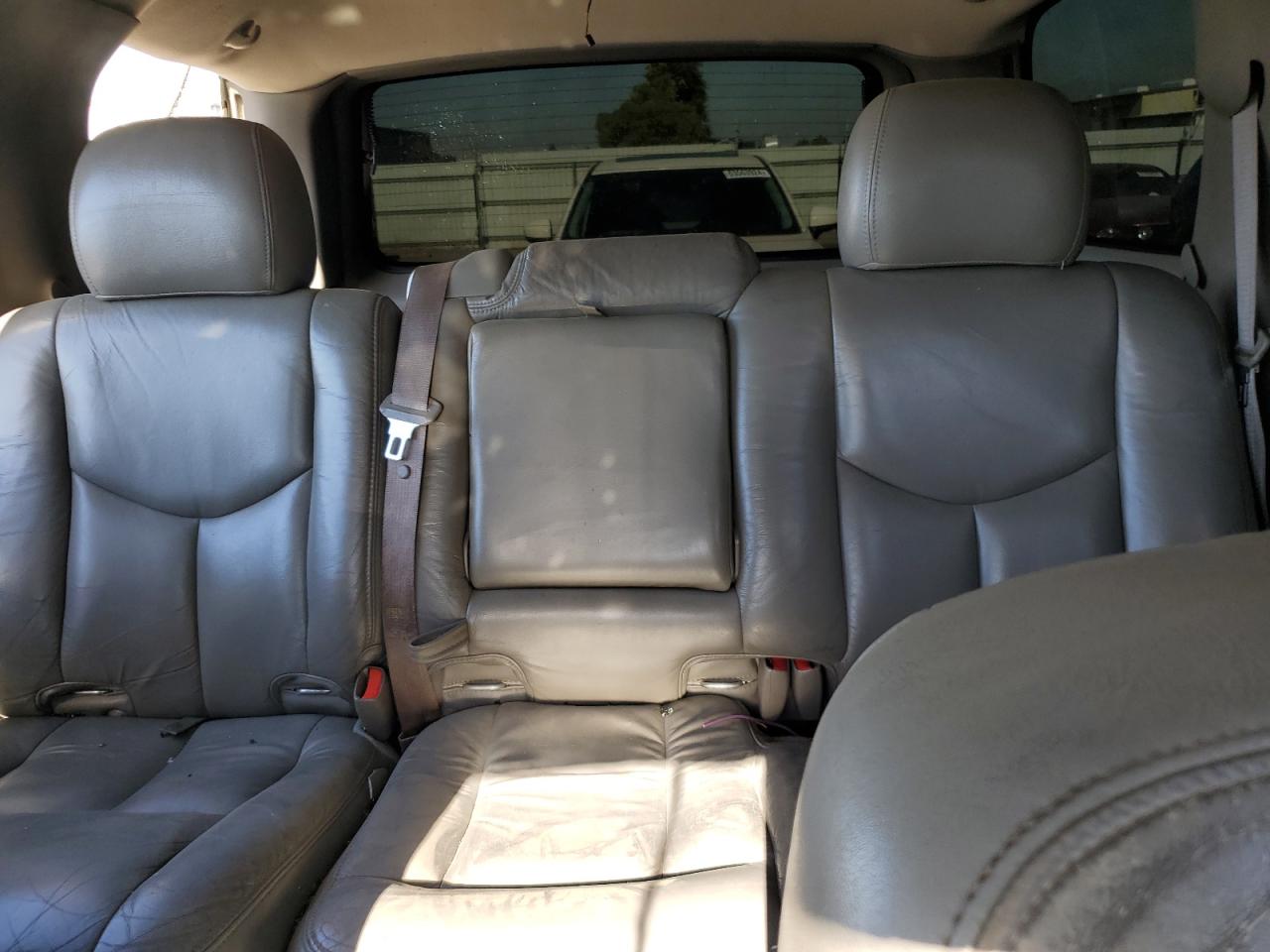 2004 Chevrolet Tahoe K1500 VIN: 1GNEK13T34R159843 Lot: 63315034