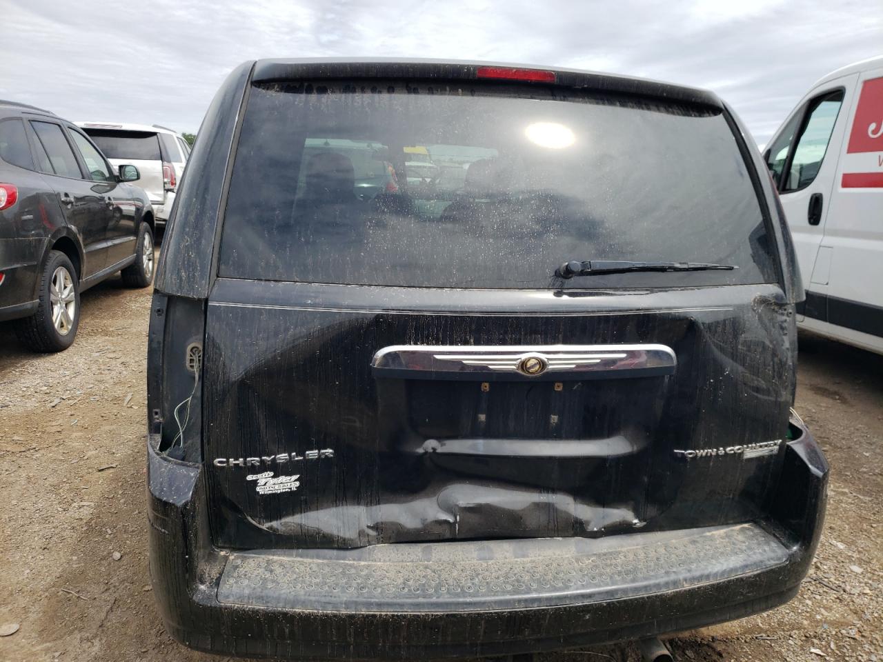 2010 Chrysler Town & Country Lx VIN: 2A4RR2D14AR376536 Lot: 61373934