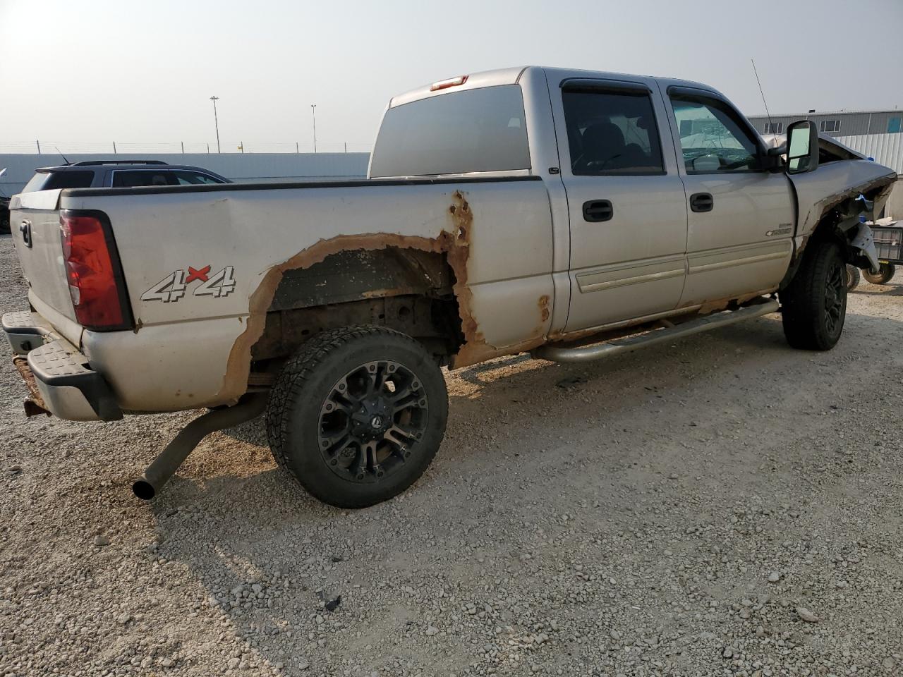 2006 Chevrolet Silverado - Image 3