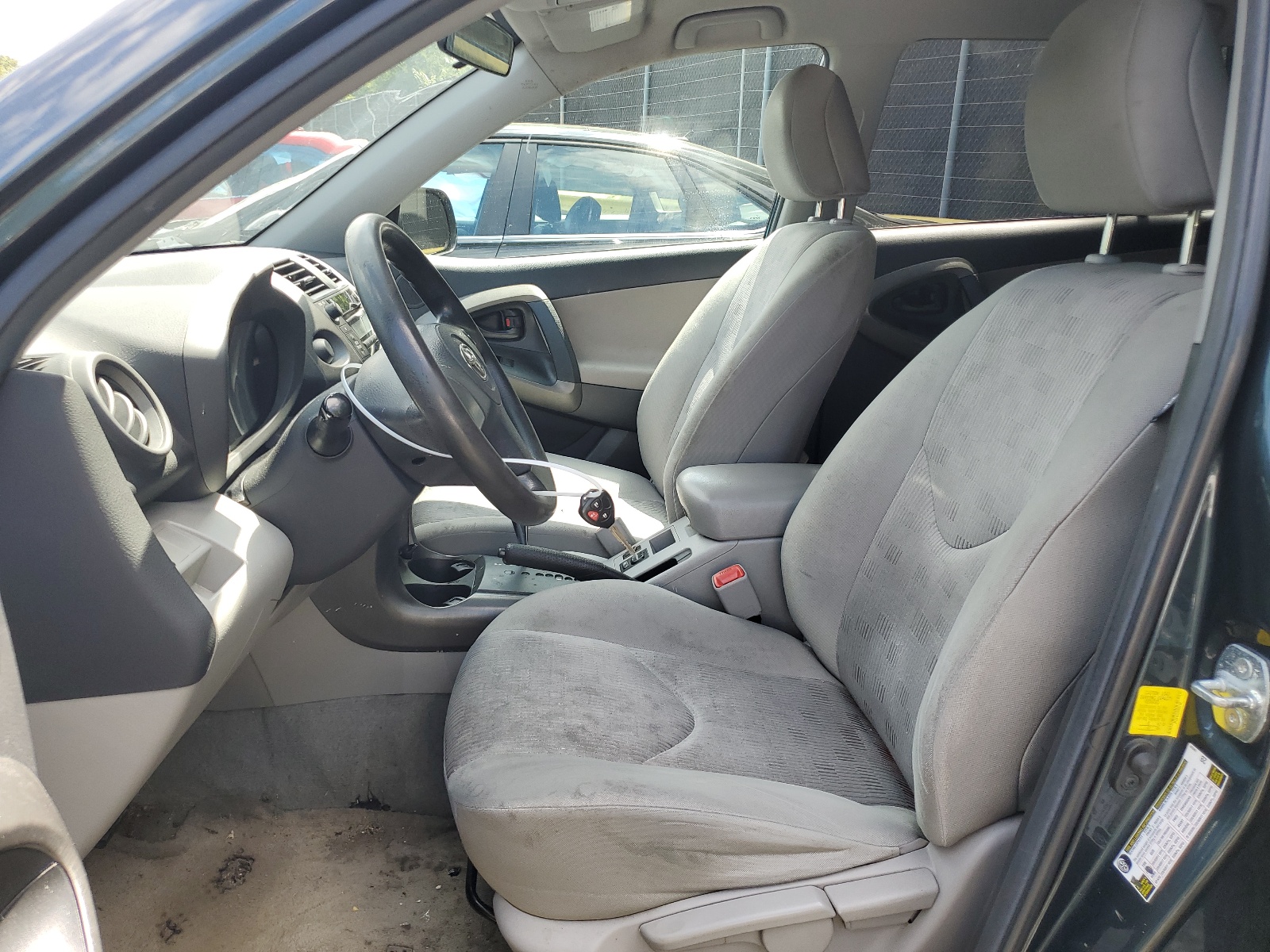 2T3ZF4DV2BW092195 2011 Toyota Rav4