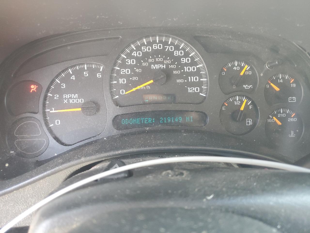 2005 Chevrolet Tahoe C1500 VIN: 1GNEC13T95R165516 Lot: 62337594