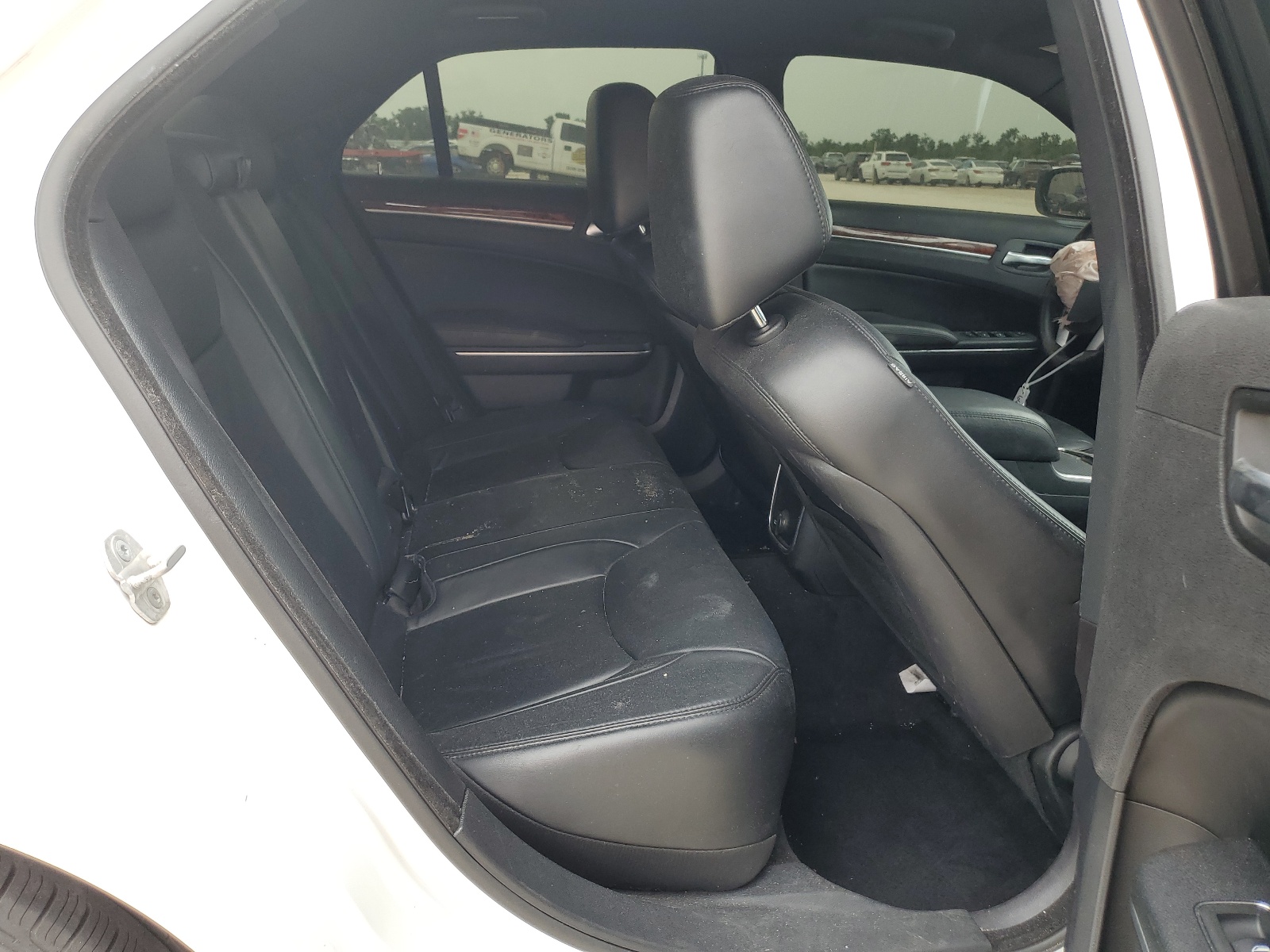 2C3CCAAG3DH626685 2013 Chrysler 300