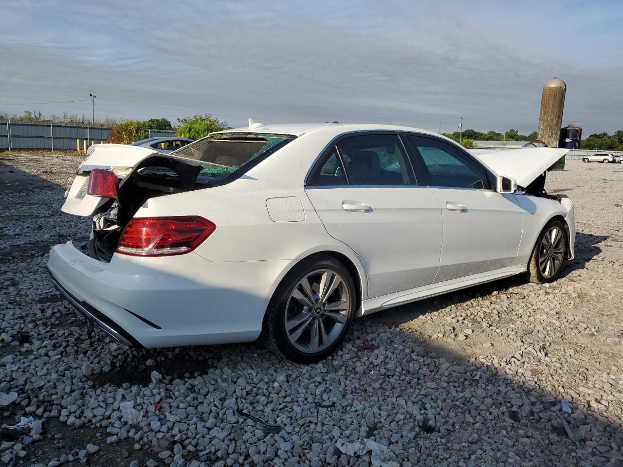 2014 Mercedes-Benz E 350 VIN: WDDHF5KB0EA983363 Lot: 62957964