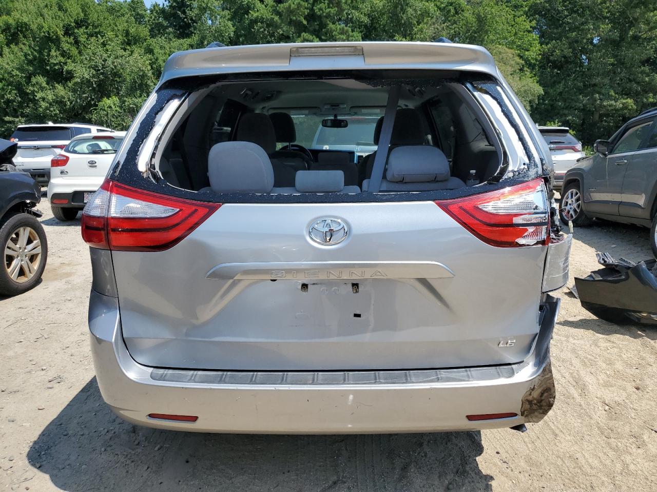 2015 Toyota Sienna Le VIN: 5TDKK3DC5FS680301 Lot: 64999104