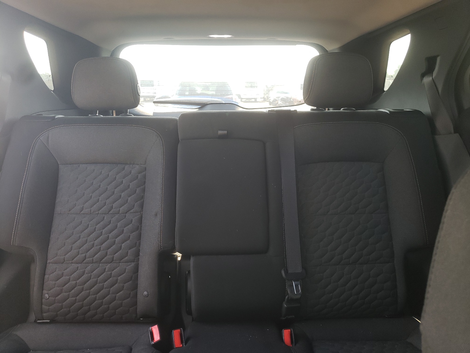 2GNAXJEV4J6112858 2018 Chevrolet Equinox Lt