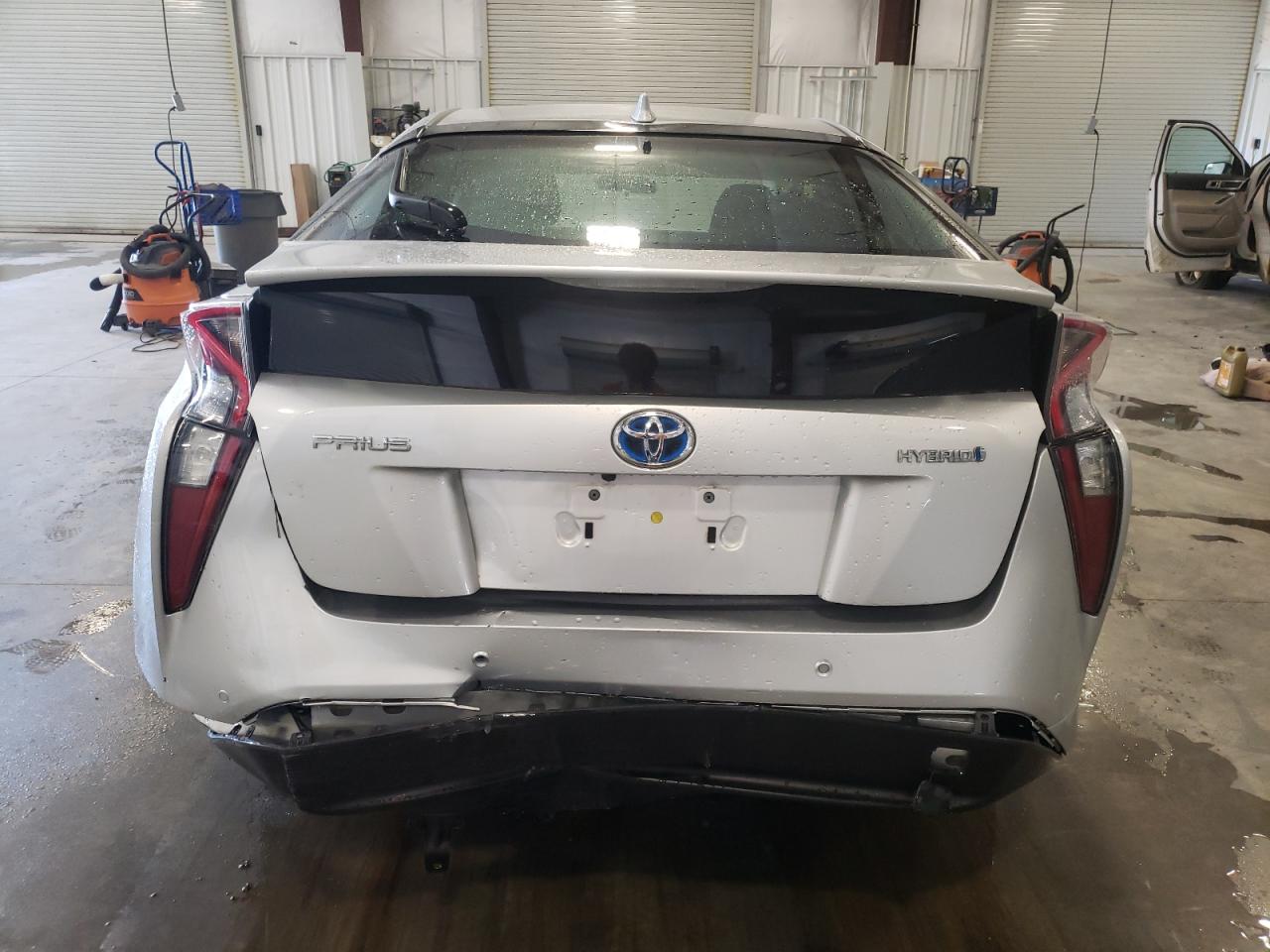 2017 Toyota Prius VIN: JTDKBRFU6H3043172 Lot: 63110214