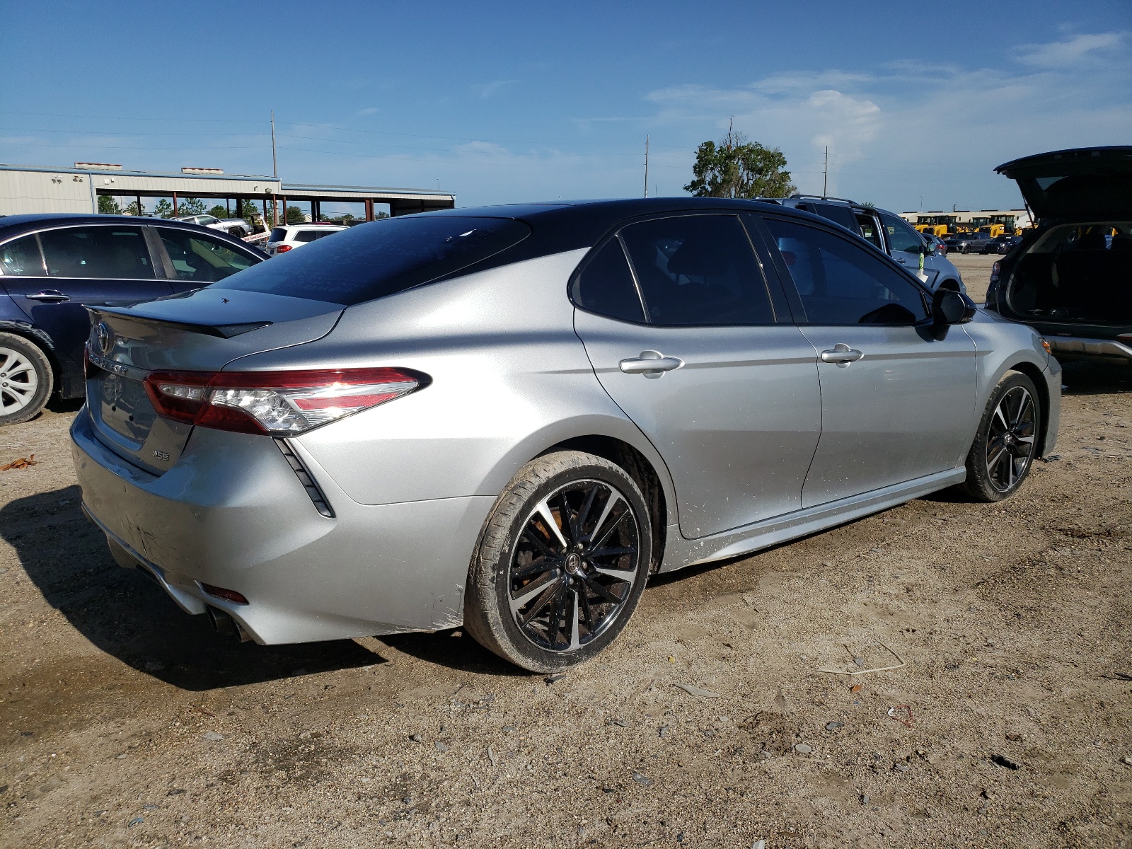 2018 Toyota Camry Xse vin: 4T1B61HK0JU067643